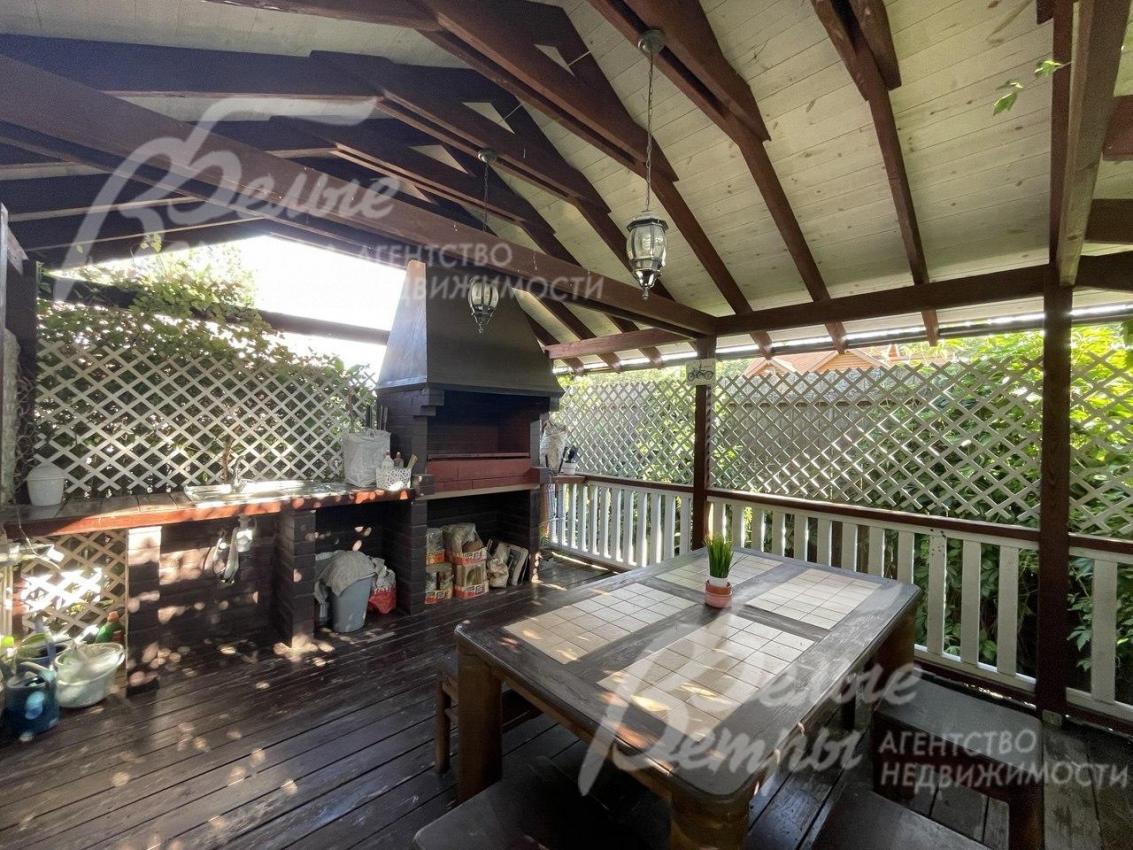 Беседка с мангалом