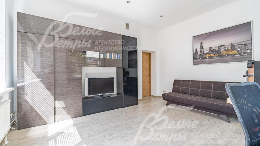 Спальня 20 кв.м на первом этаже