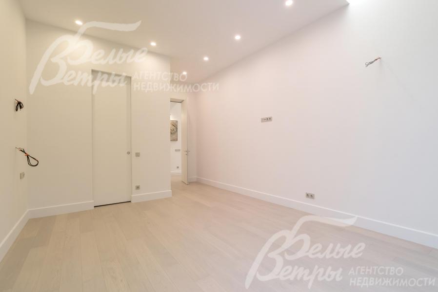 Две спальни в доме - с собственными гардеробными