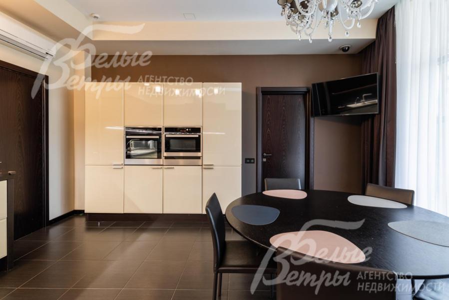 Кухонный гарнитур Scavolini со встроенной техникой