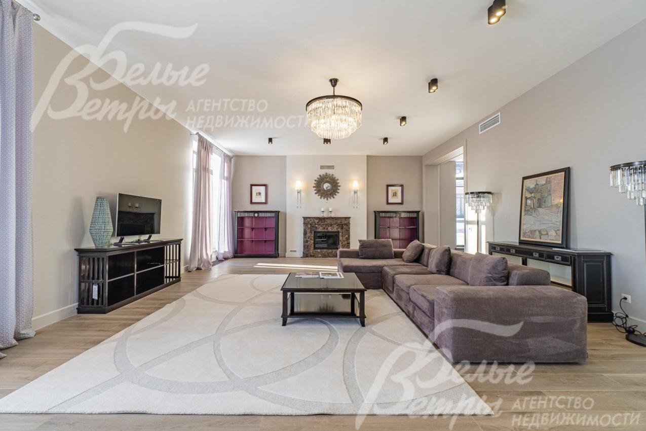 Меблированный дом 423 кв.м на 20 сотках с ландшафтом в поселке Варварино-Эко