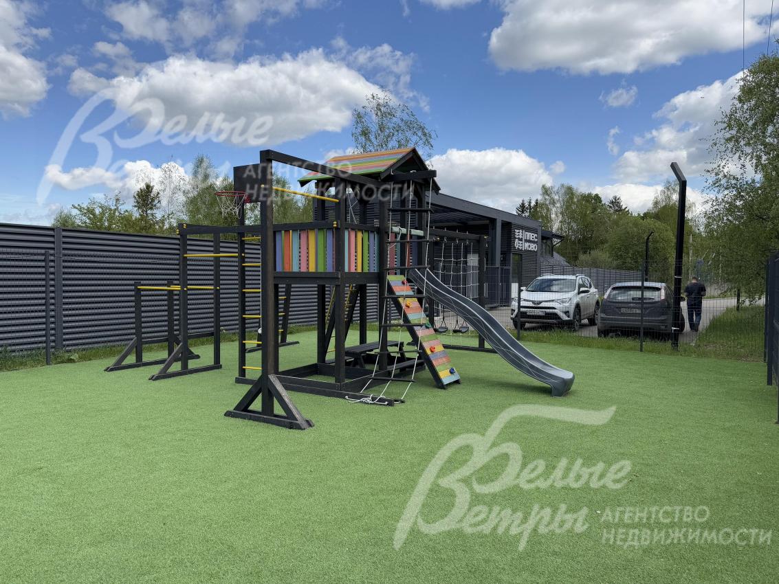 Детские площадки в поселке Плесково