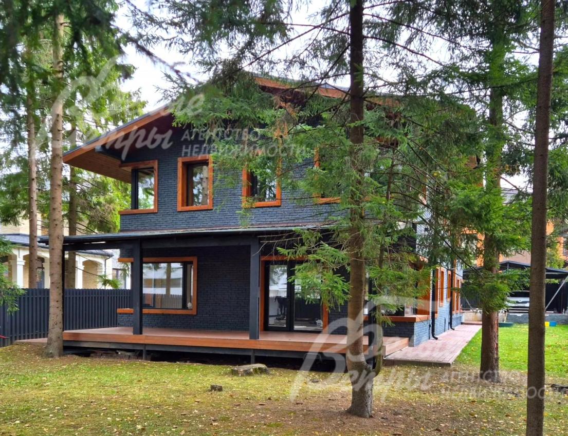 Стильный дом 257 кв.м под ключ в аренду на прилесном участке в КП Искра