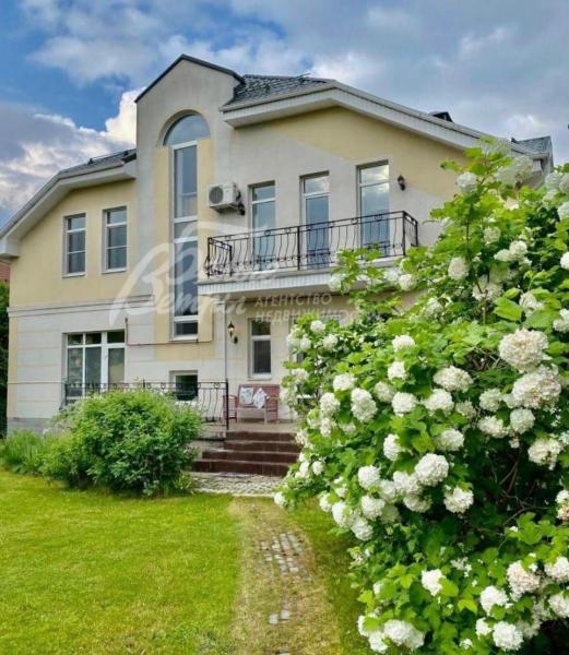 Дом в аренду, 393 м2