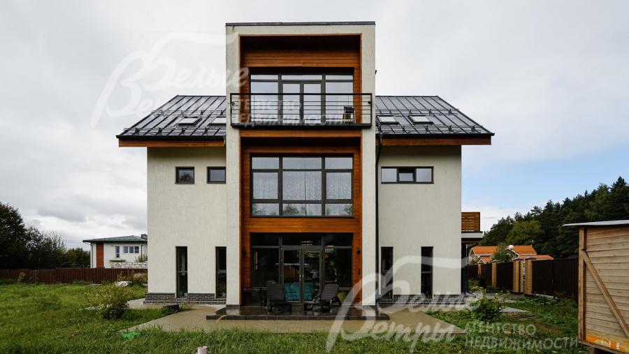 Дом под ключ площадью 311 кв.м в коттеджном поселке Стольный