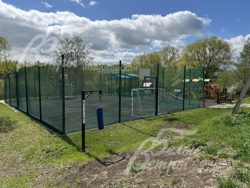 Спортивная площадка в деревне