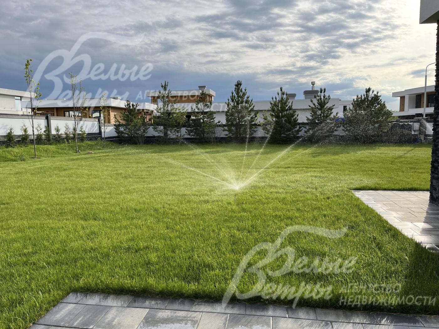 система полива HUNTER (США) - 6 контуров, бак на 2000 л