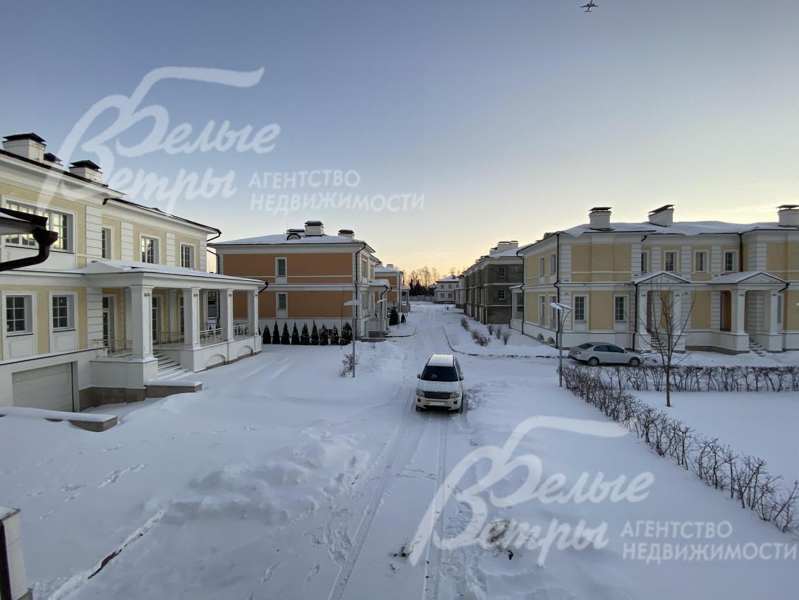 Вид на поселок Новое Румянцево из окон дома