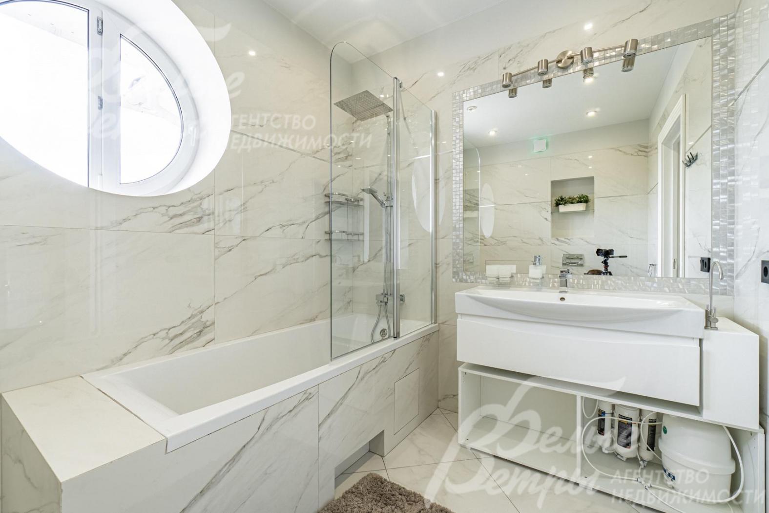 Санузел с ванной на втором этаже