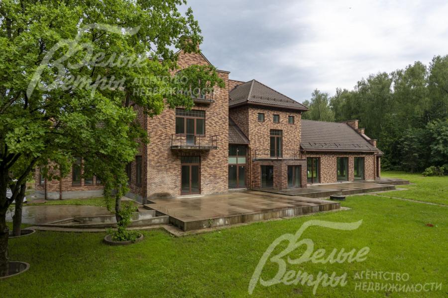 Элитный усадебный комплекс в духе европейской архитектуры
