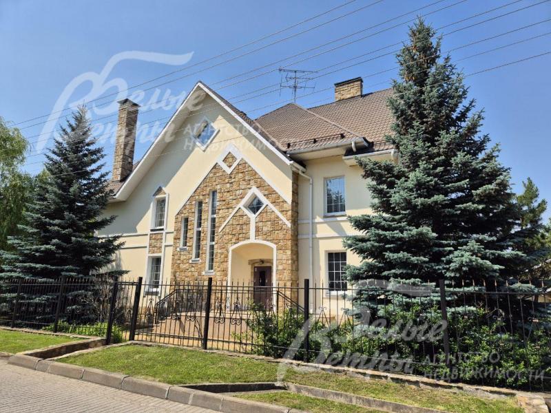 Премиальный дом в аренду в Новой Москве