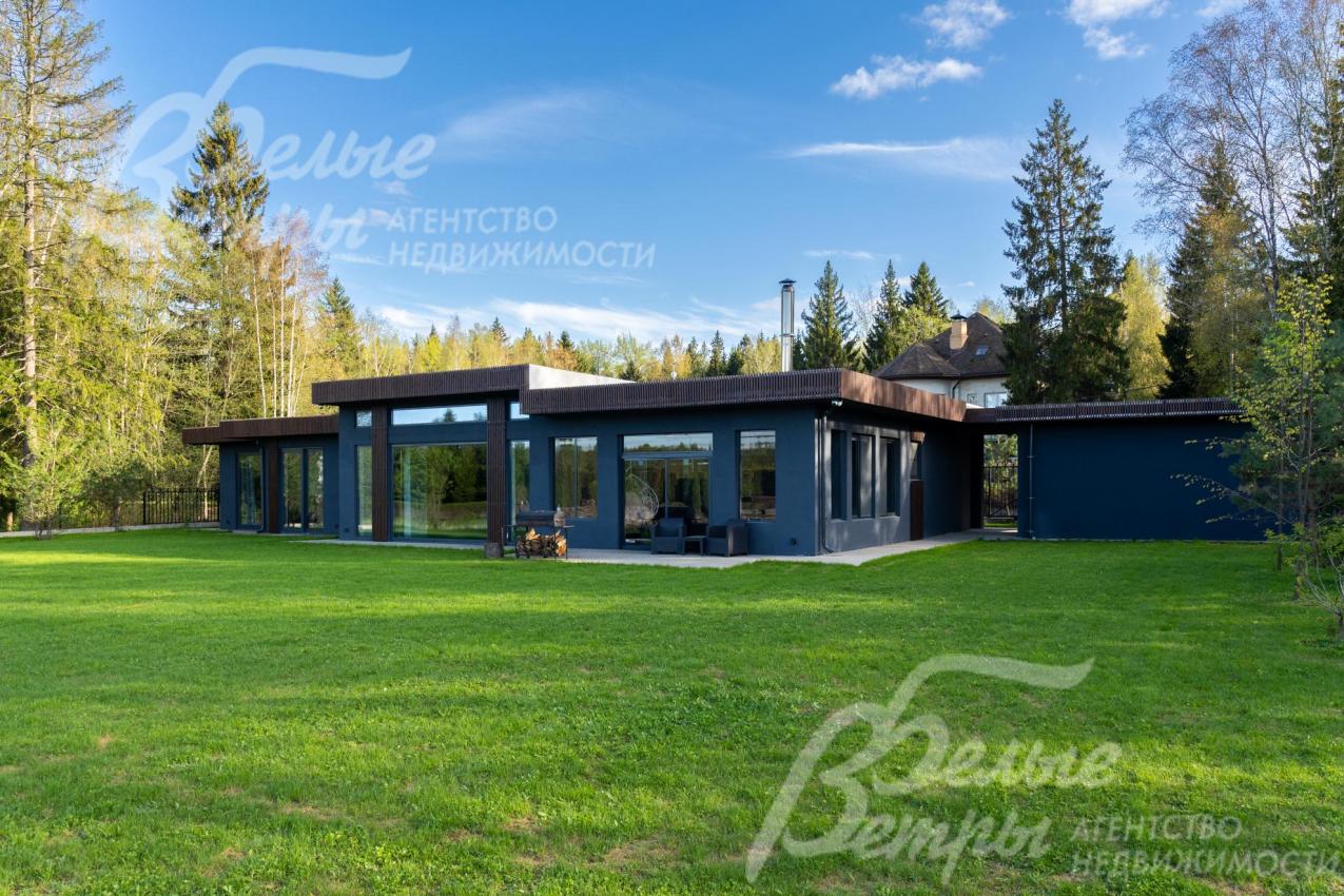 Дом 300 кв.м на береговой линии крупнейшего в Новой Москве Елизаровского пруда