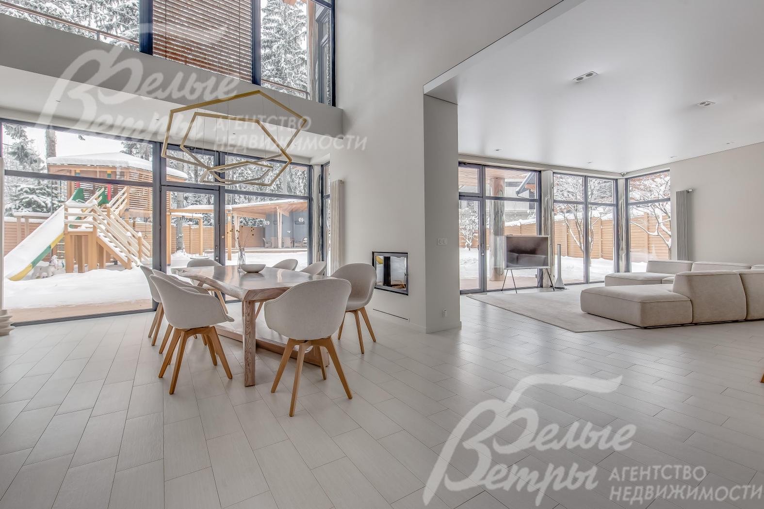 Гостиная 40.5 кв.м с камином (гильотинный 2-х сторонний)