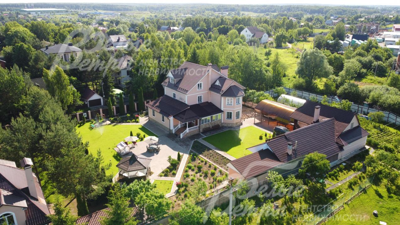 Капитальный дом под ключ площадью 800 кв.м в обжитом коттеджном поселке Жуковка-2