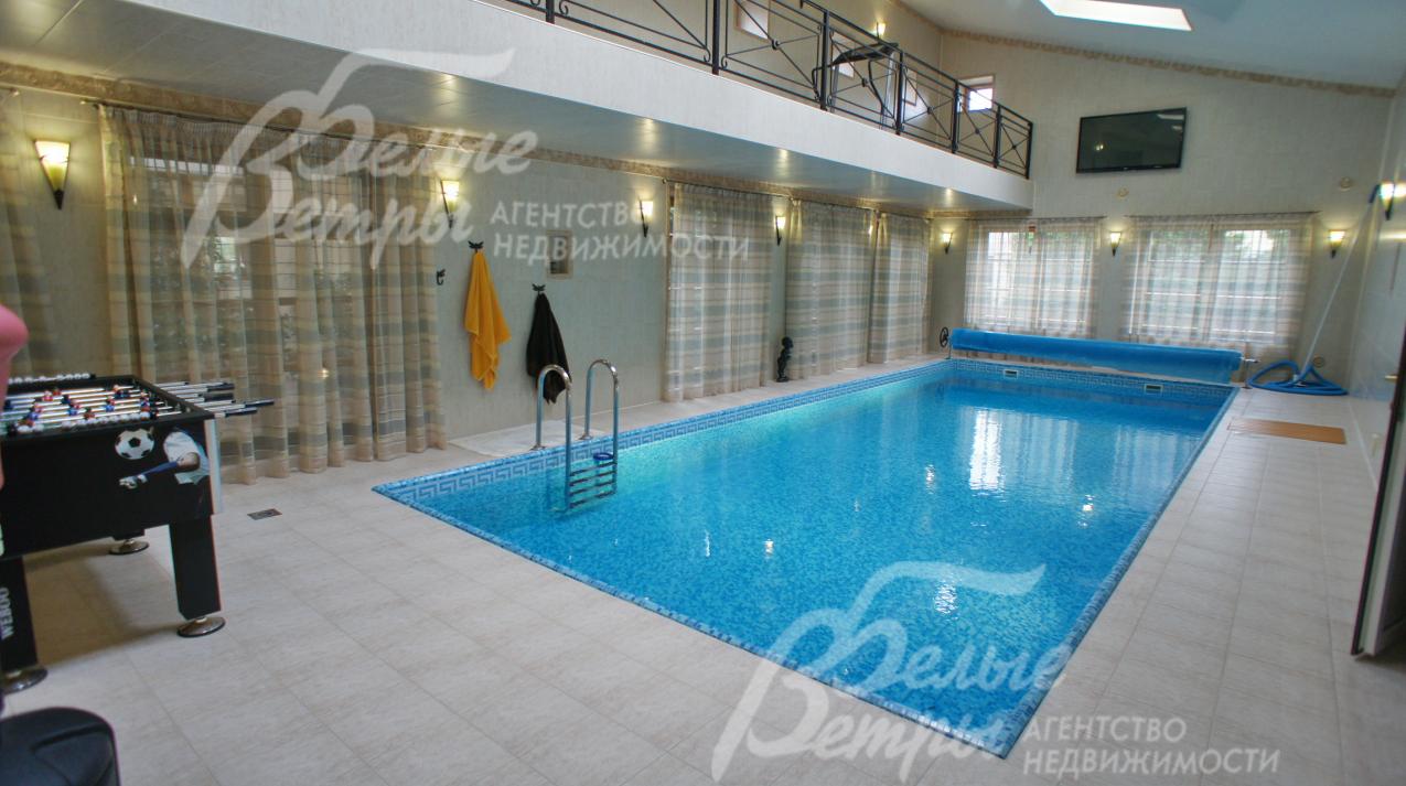 Бассейн 10 м х 4 м, глубиной 1.5 м. Скиммерный с противотоком