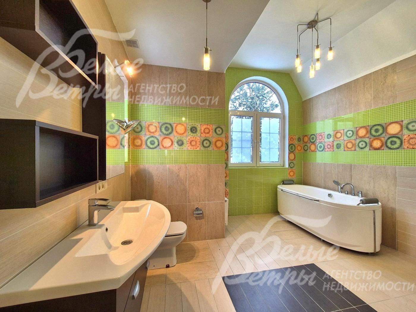 Санузел в мастер-спальне