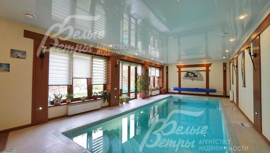  Зона бассейна 64 кв.м. Бассейн скиммерного типа с римским входом