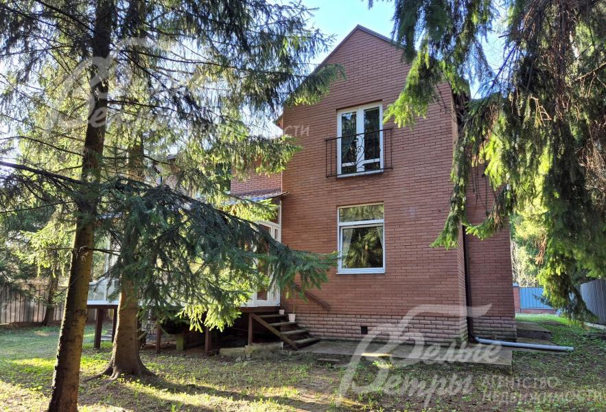 Дом 300 кв.м в аренду в стародачном поселке