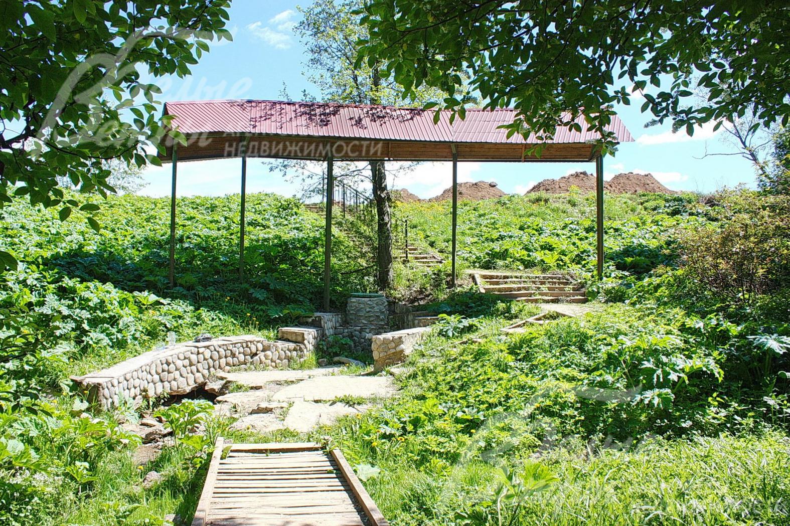 Места отдыха в поселке Гайд Парк