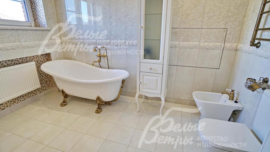 Общий санузел 9.3 кв.м. на 2-м этаже 