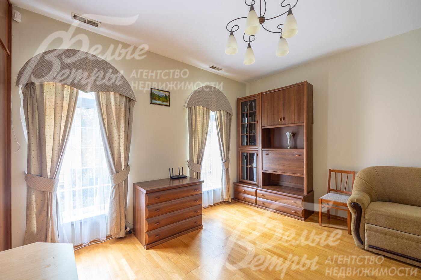 Спальня на 1-ом этаже