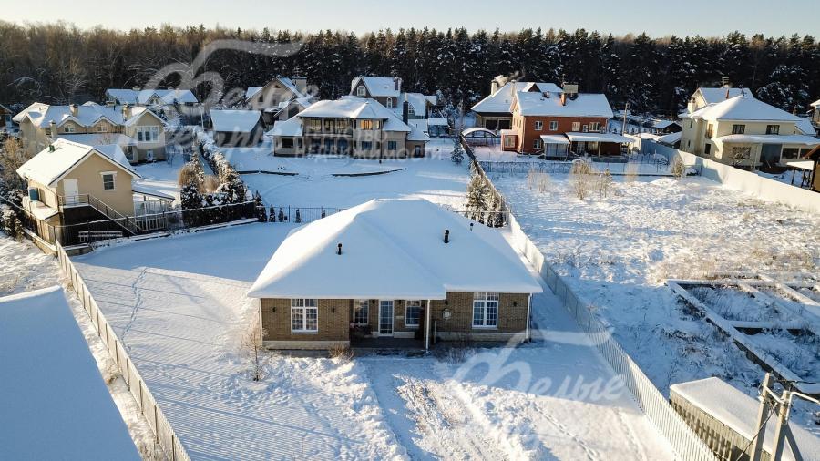 Дом с центральными коммуникациями