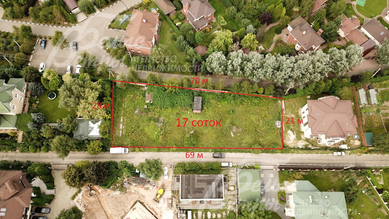 Ровный участок площадью 17 соток в строго охраняемом коттеджном поселке Светлый