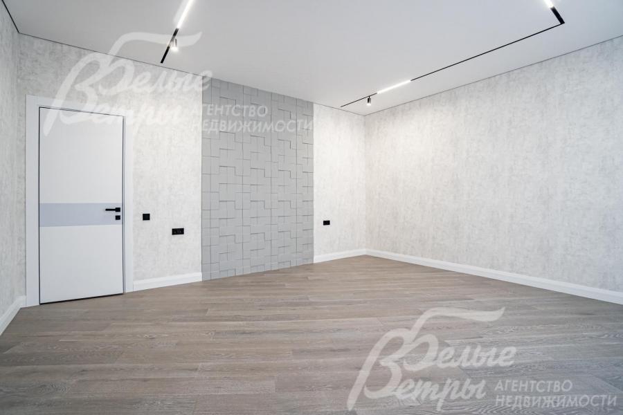 На полу 2-го этажа паркетная доска