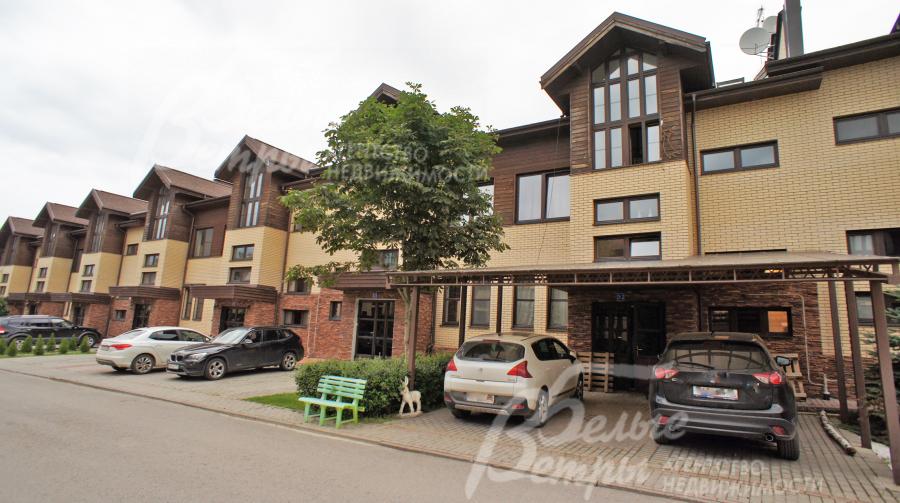 Готовый к проживанию таунхаус 334 кв.м в КП "Соловьиная роща" (Газопровод)