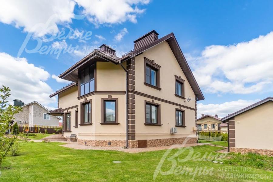 Фундамент дома монолитный ленточный с большим углублением