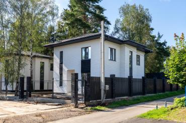 Дом, Изварино дер., 167 кв.м