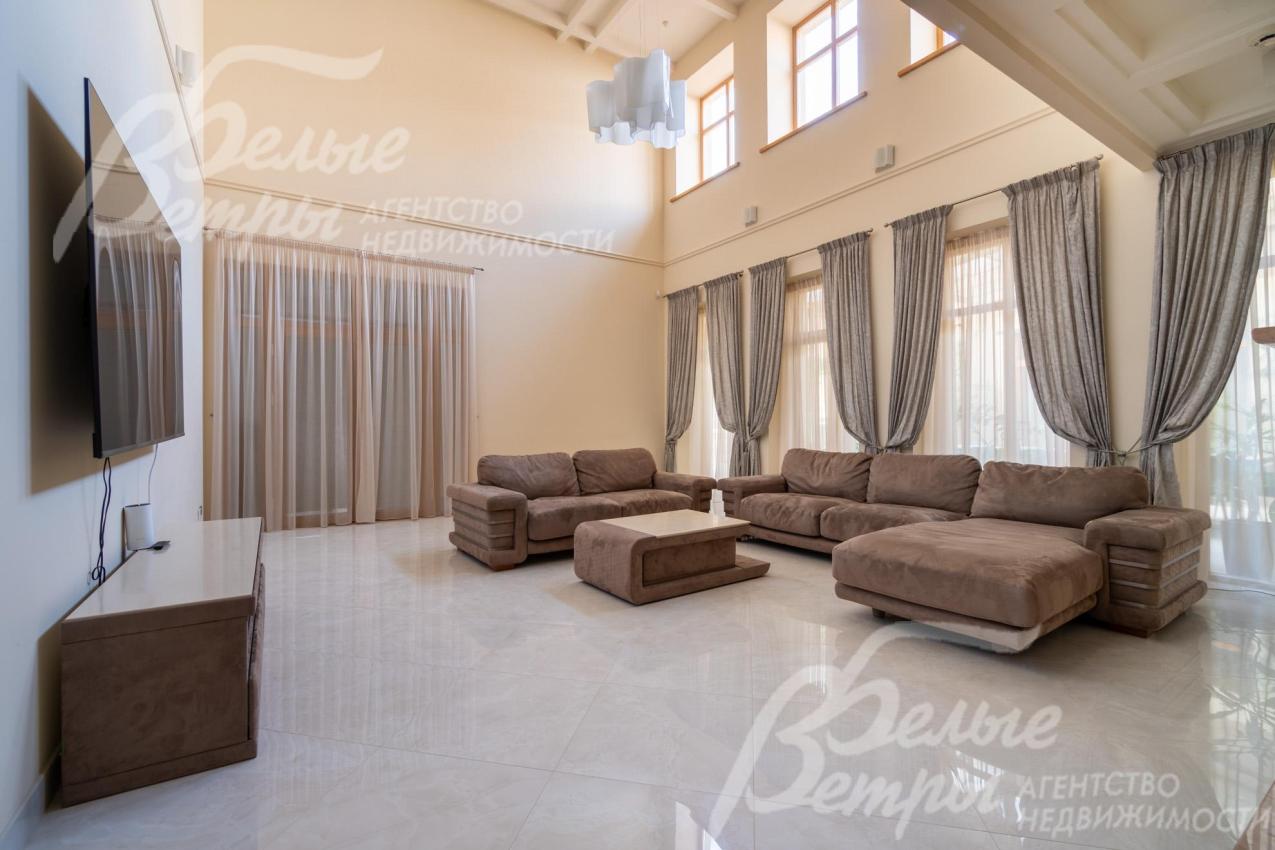 Дом 700 кв.м в аренду в Новой Москве