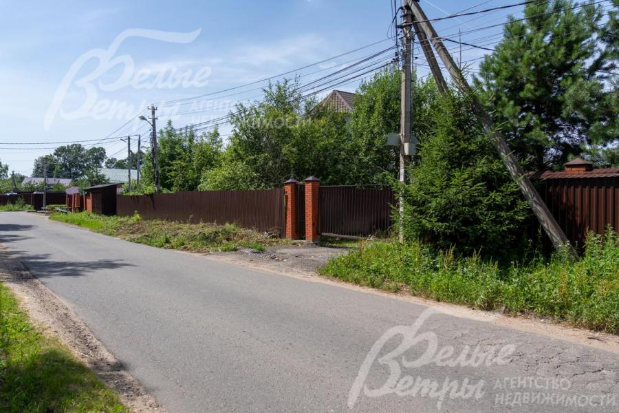 Въезд в поселок (управление с брелка или смартфона)