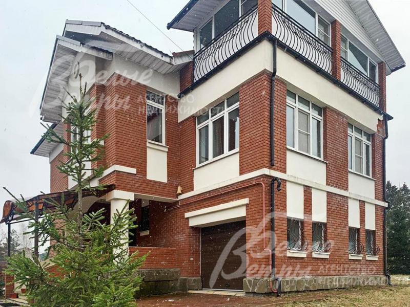 Дом в аренду площадью 280 кв.м в обжитом поселке Митькино