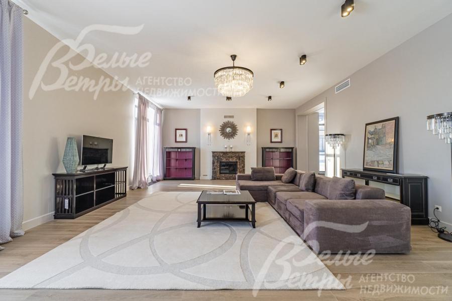 Меблированный дом 423 кв.м на 20 сотках с ландшафтом в поселке Варварино-Эко