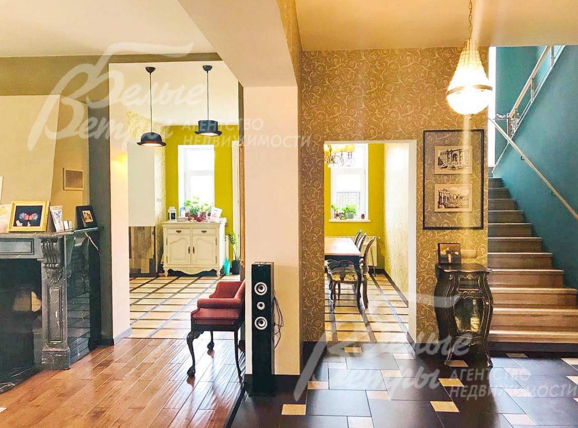 Холл 1-го этажа