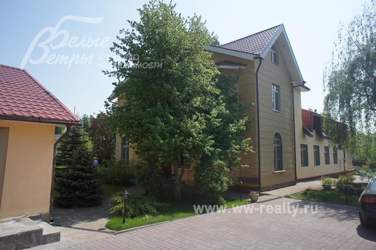 Дом с мебелью  643 кв.м в стародачном поселке 