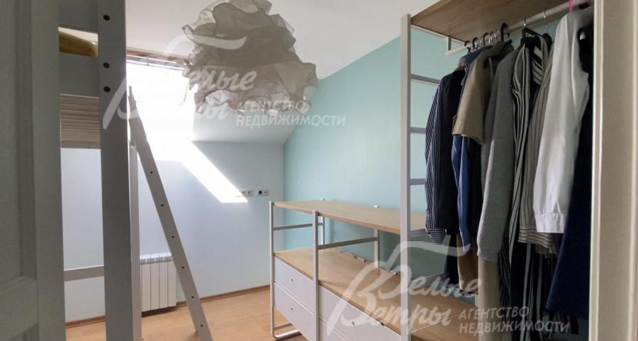 В доме 4 спальни