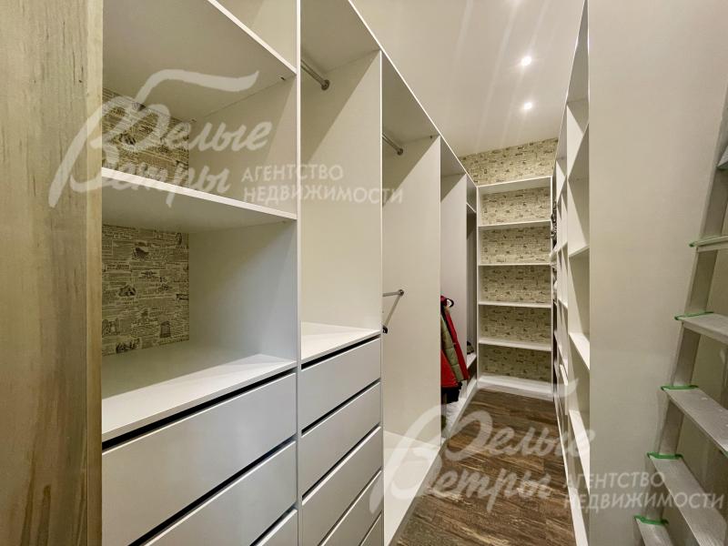 Гардеробная на 1-ом этаже