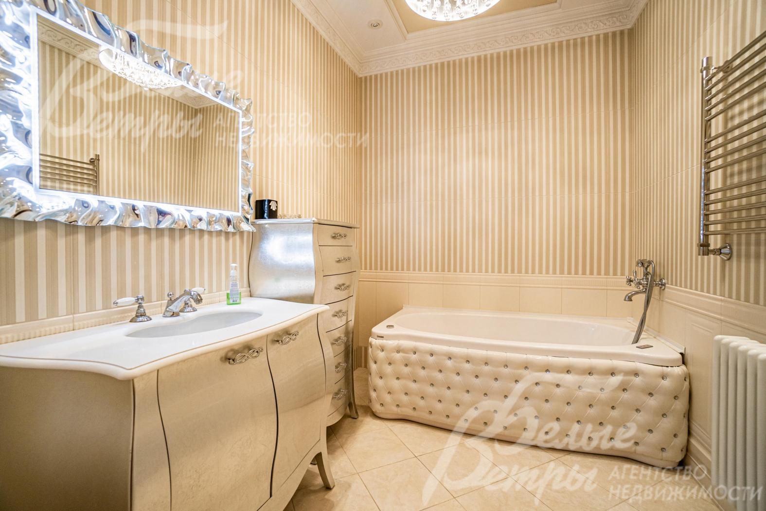 Санузел при мастер-спальне