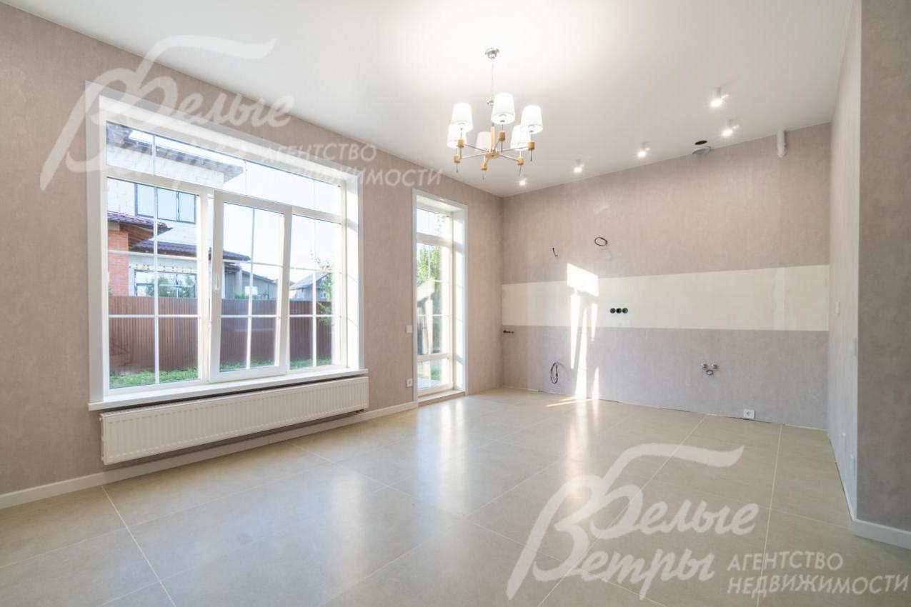 Кухня-гостиная с выходом на участок