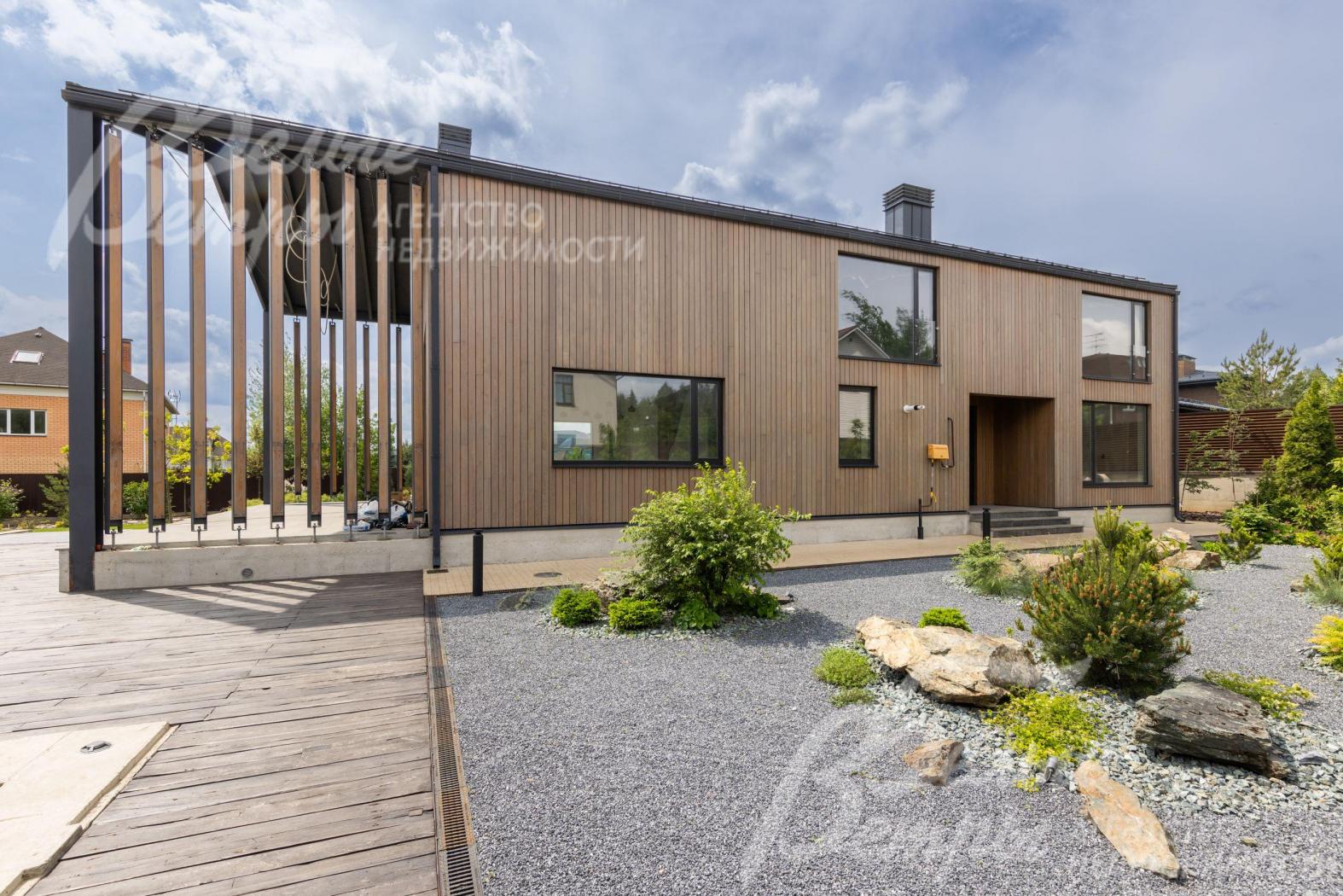 Ландшафтный дизайн на участке.