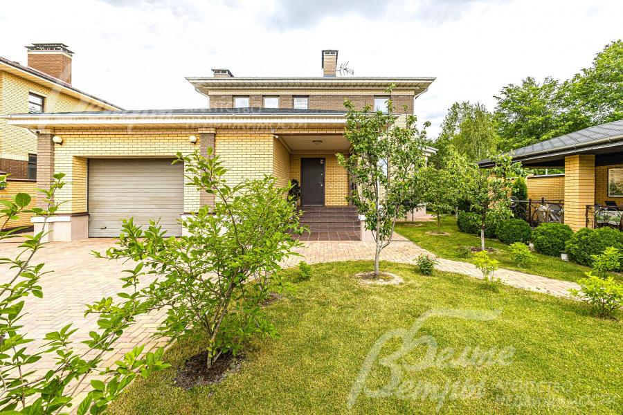 Новый дом под ключ площадью 245 кв.м в обжитом коттеджном поселке Лесная сказка.