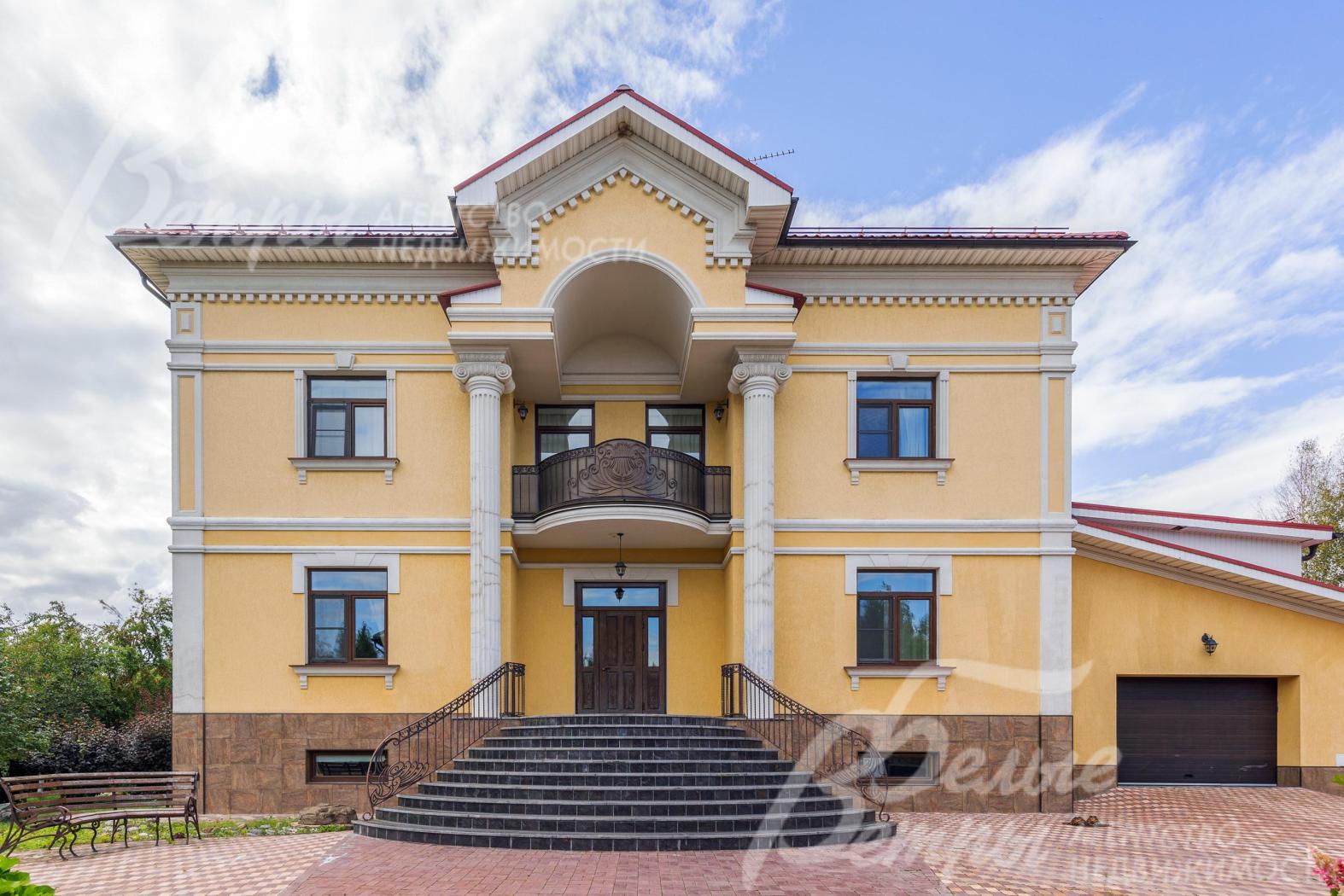 Меблированный коттедж в стиле русской усадьбы в охраняемом КП Согласие-2