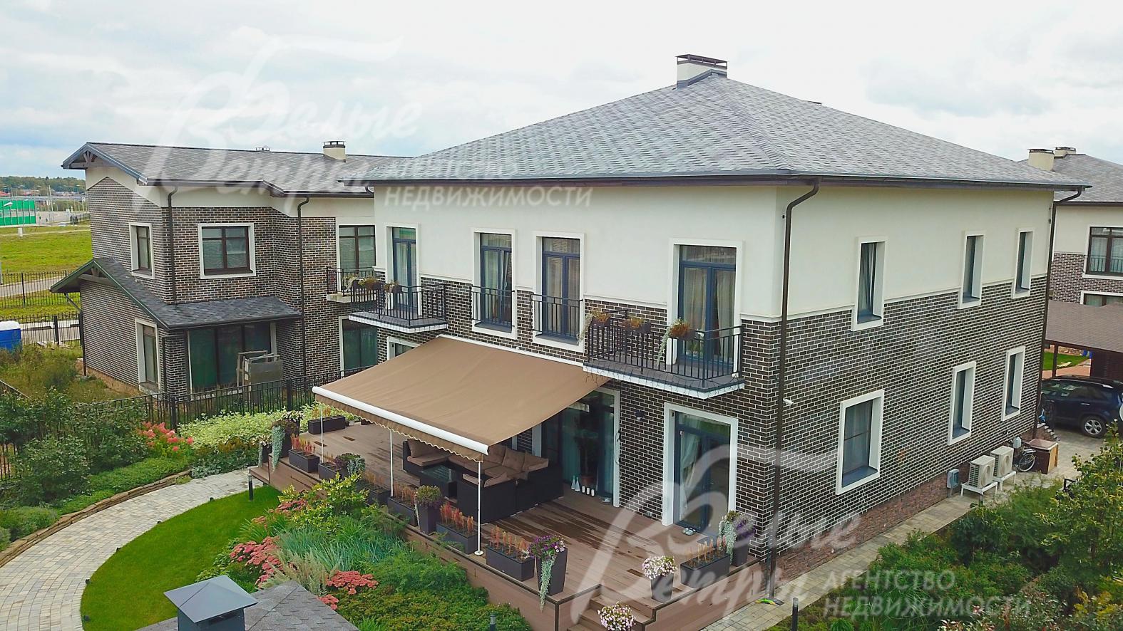 Дом (секция дуплекса) 160 кв.м на участке 4 сотки в коттеджном поселке Синергия