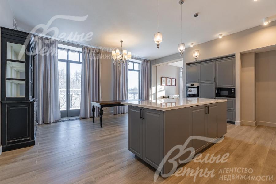 Панорамные окна во всем доме