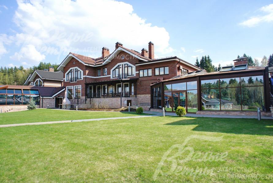 Роскошная резиденция в аренду в строго охраняемом КП Левитан