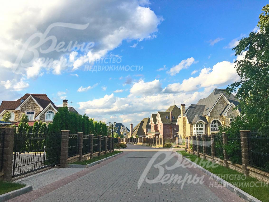 Участок 10 сот. в обжитом КП Гайд Парк