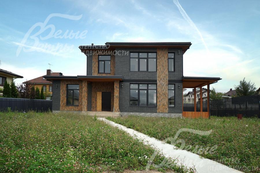 Коттедж площадью 252 кв.м в обжитом коттеджном поселке Цветочный