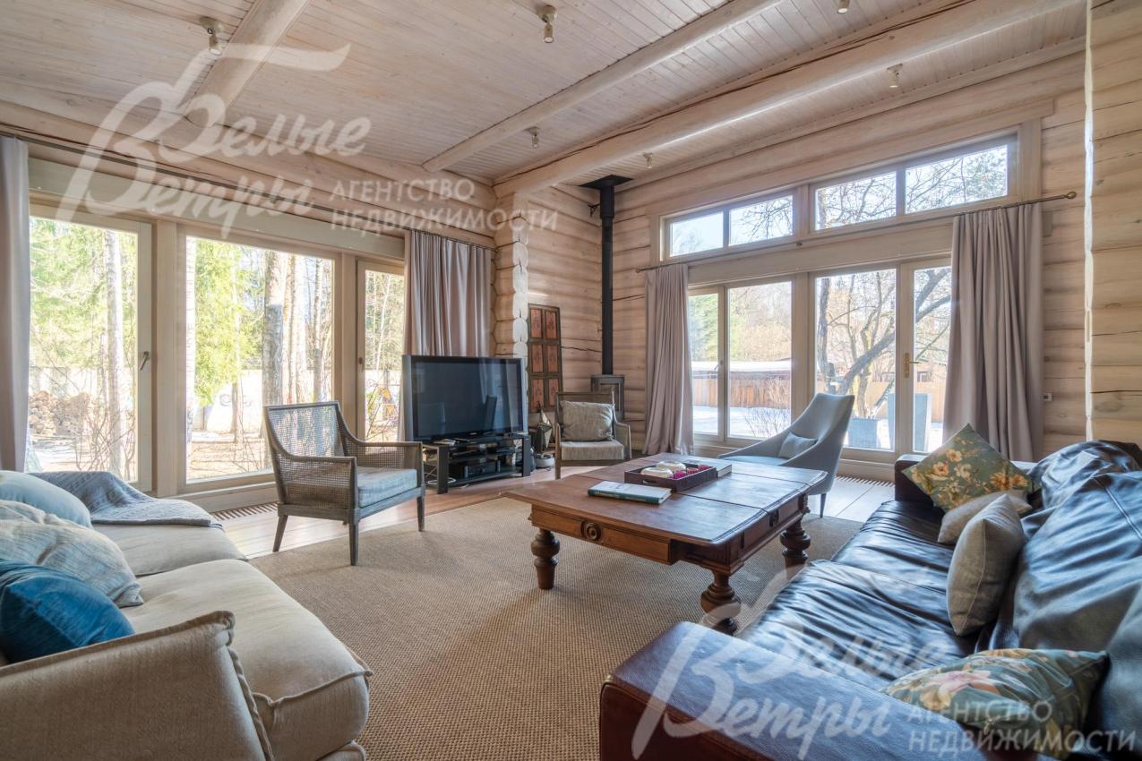 Дом из лафета карельской сосны 467 кв.м меблирован